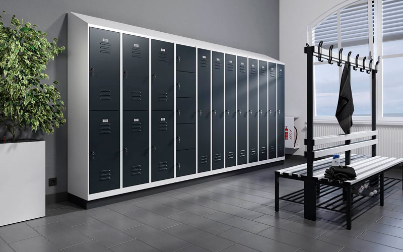 P.Hall (Locker)